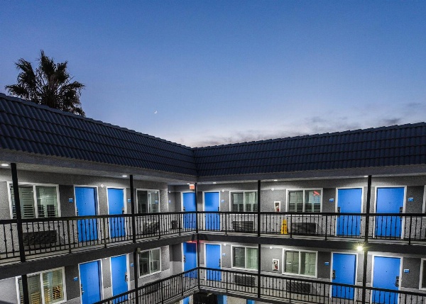 Hollywood Inn Express LAX image 5